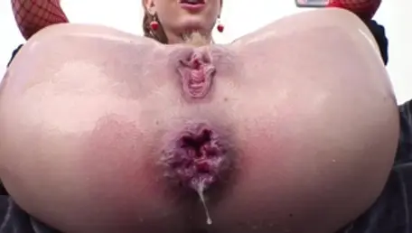 Anal Only: Hard nailing with filthy slut