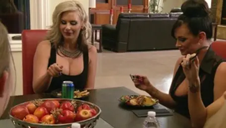 ZZ Series: Caucasian Nikki Benz & Keiran Lee handjob outdoors